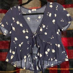 Girly floral tie top 🌸